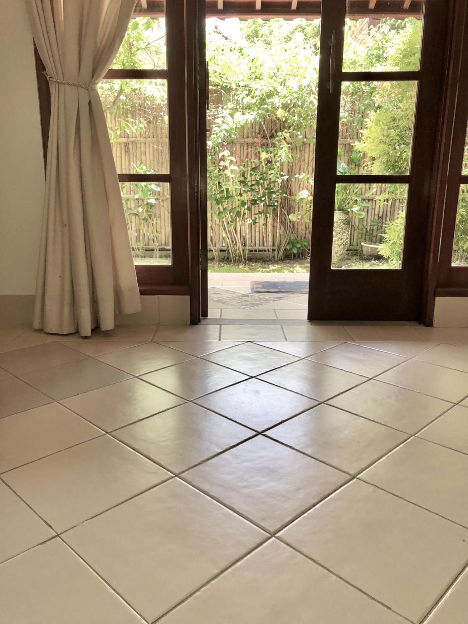 Villa Abhista Seminyak Bagian luar foto